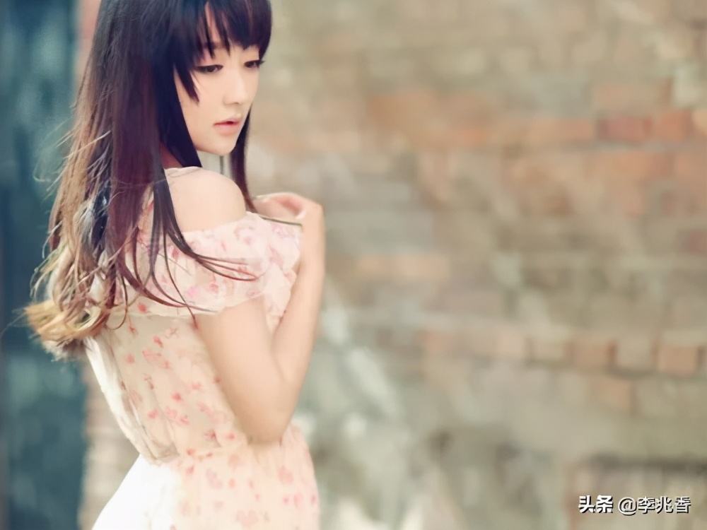 非主流唯美伤感句子（最经典非主流句子）