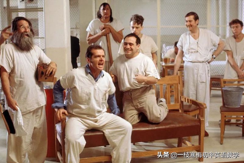 高中英语摘抄实用句子（最值收藏的40条英文名言警句）