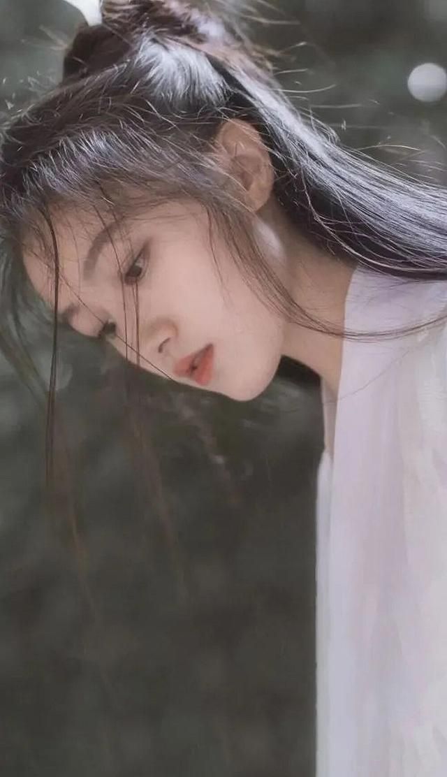爱情诗句经典语录(描写爱情的千古绝句)
