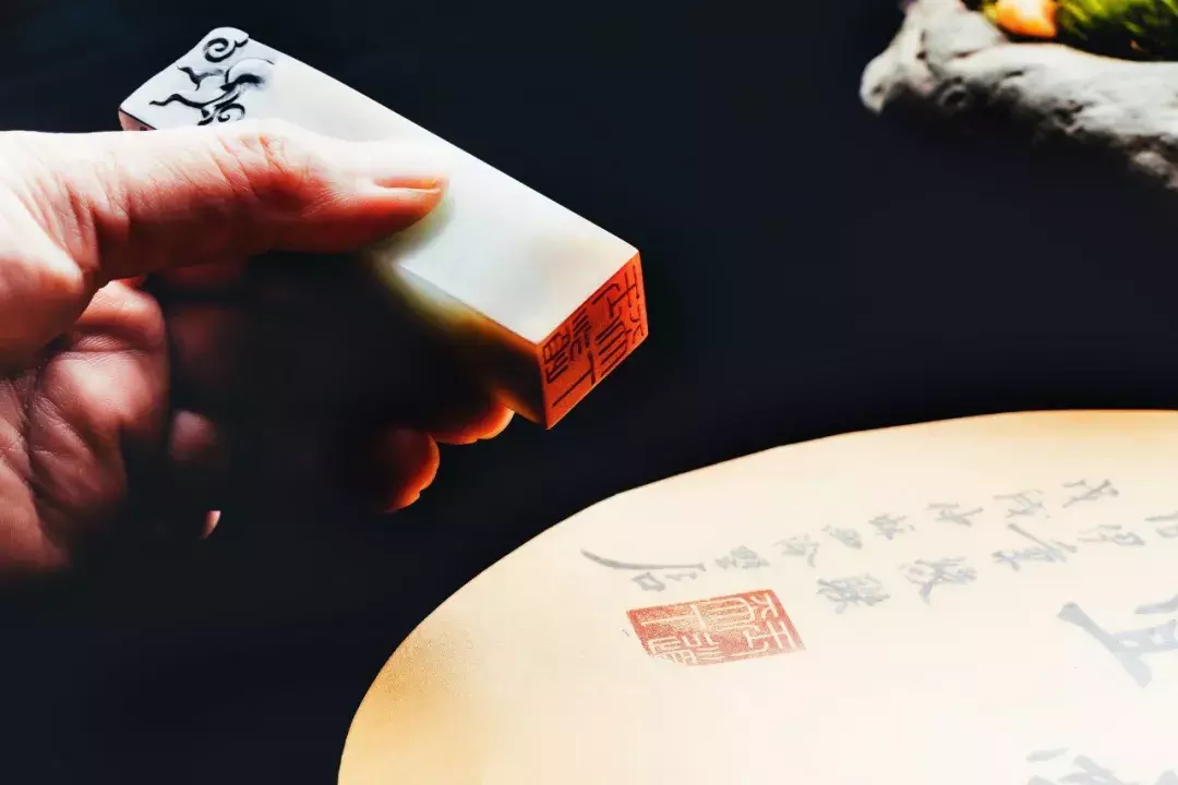 带反义词的成语有哪些（含有近义词的四字成语大全）