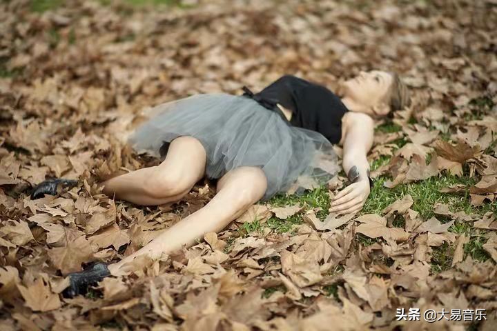 富有诗意的句子简短（文艺而富有诗意的句子）