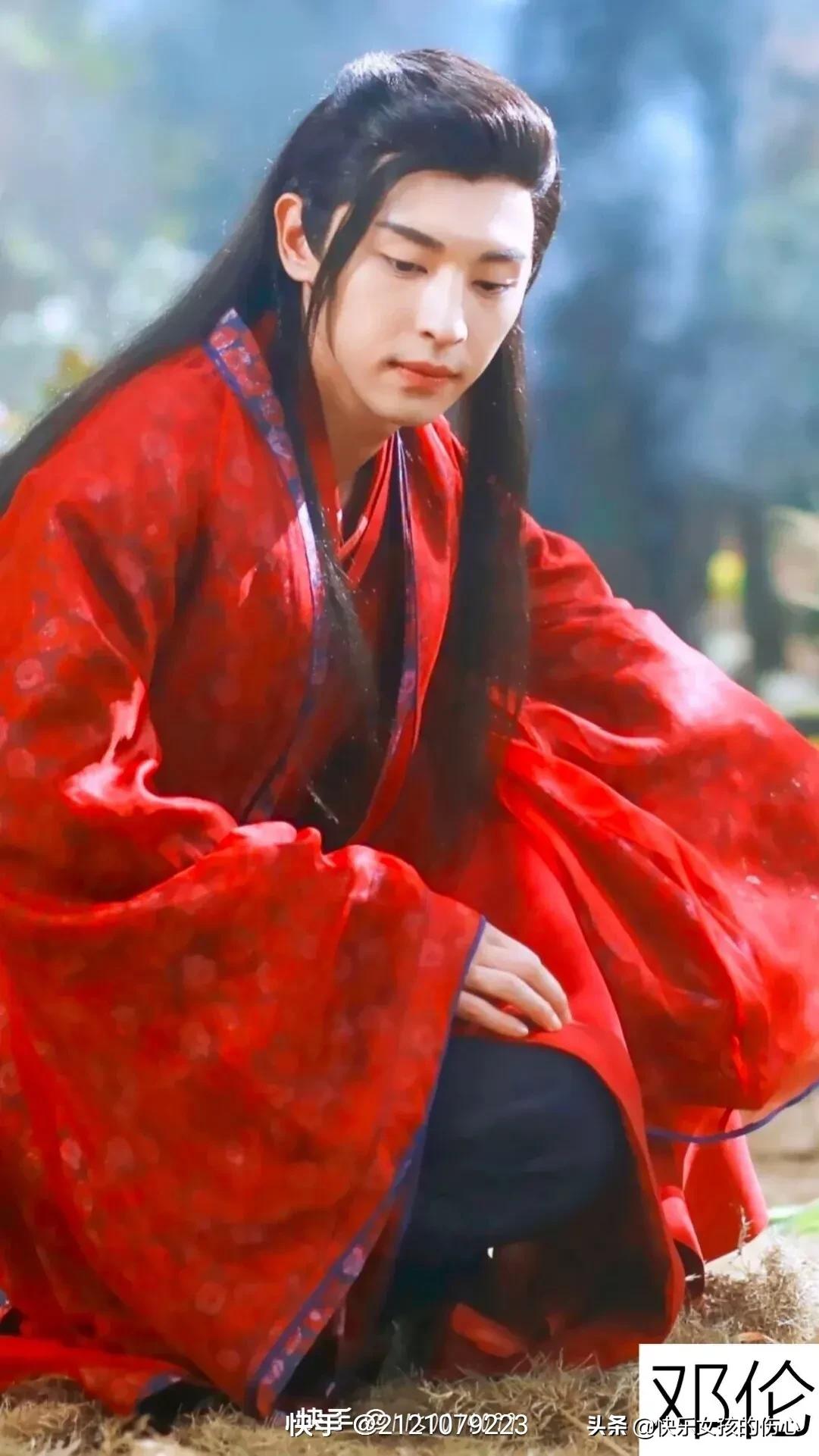 形容男人帅气有魅力的句子（男人稳重成熟说说短句）