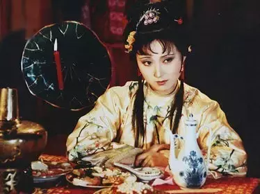 红楼梦经典诗词摘抄（红楼梦最好的20首诗）