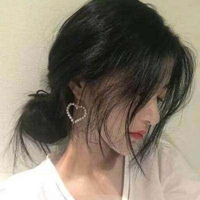 简短女生高冷魅力签名（适合长期不换的个性签名）