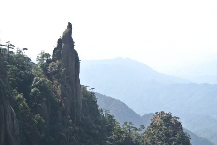 白日登山望烽火全诗（带有烽火的成语）