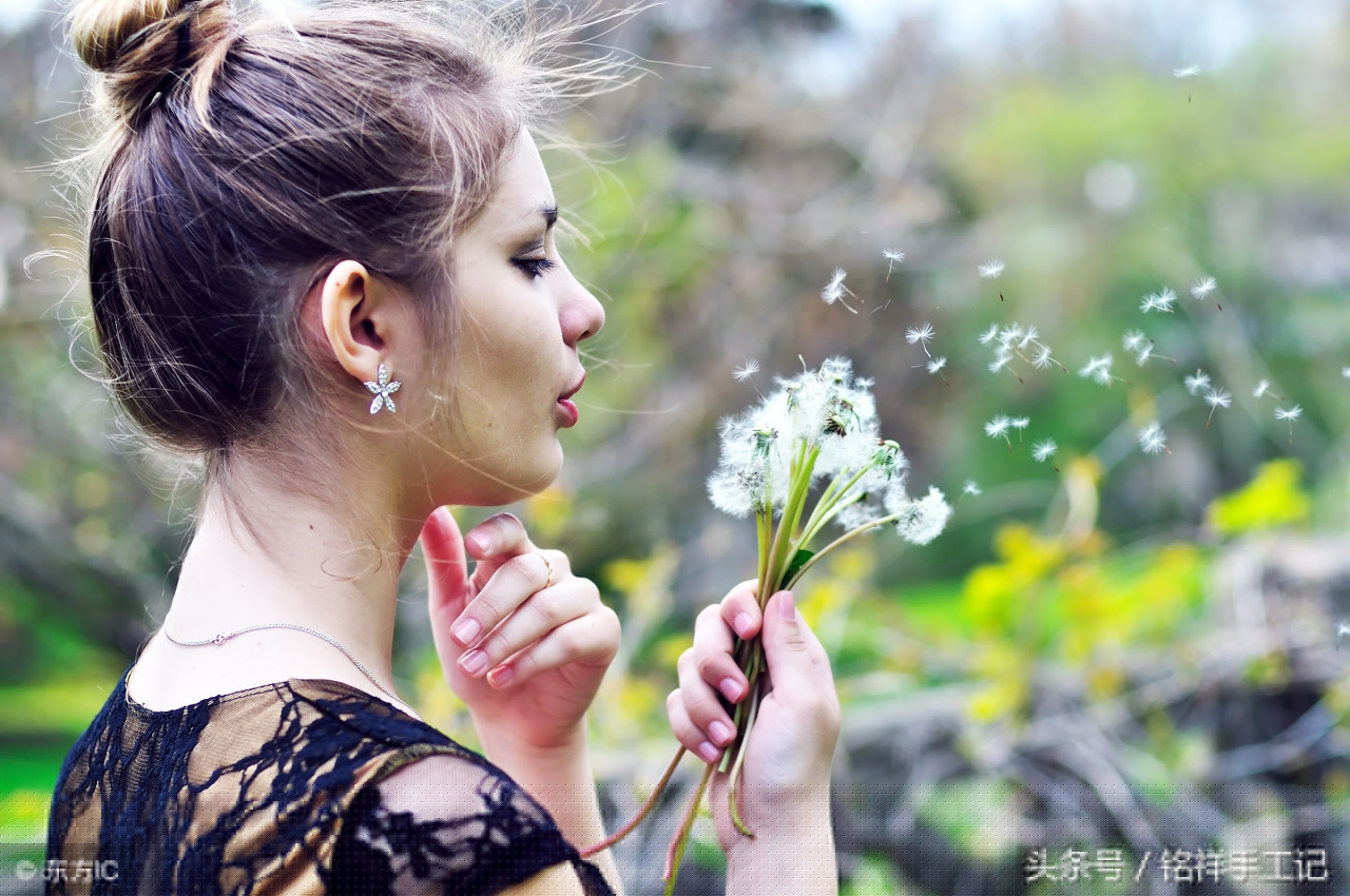 简短的爱情英文诗句（关于爱情的英语唯美句子）