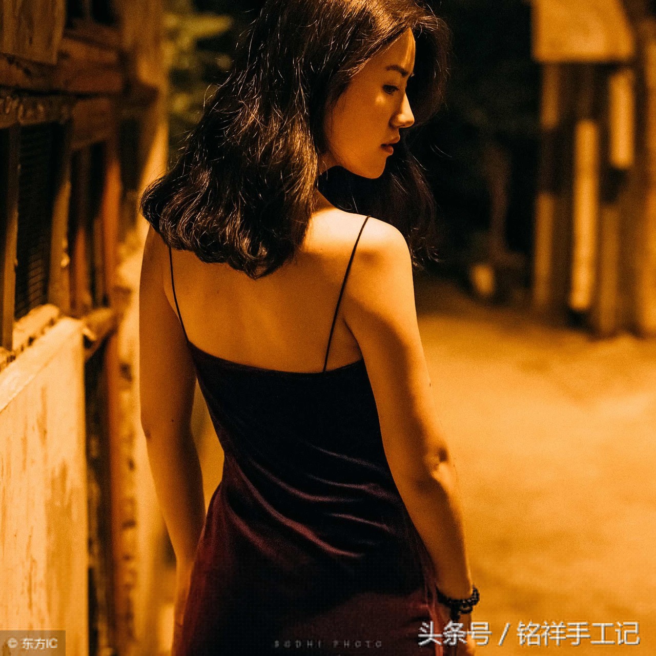 简短的爱情英文诗句（关于爱情的英语唯美句子）