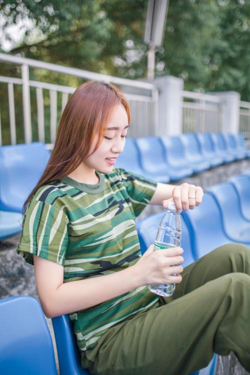 莘莘学子下一句是什么（莘莘学子的解释和造句）