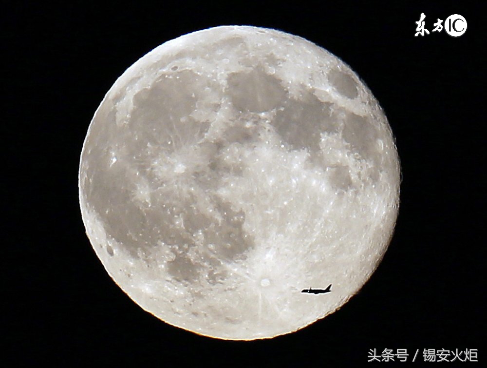江月年年望相似什么意思（春江花月夜全诗赏析）