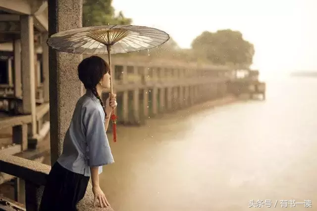 戴望舒雨巷的象征意义是什么（戴望舒雨巷原文及赏析）