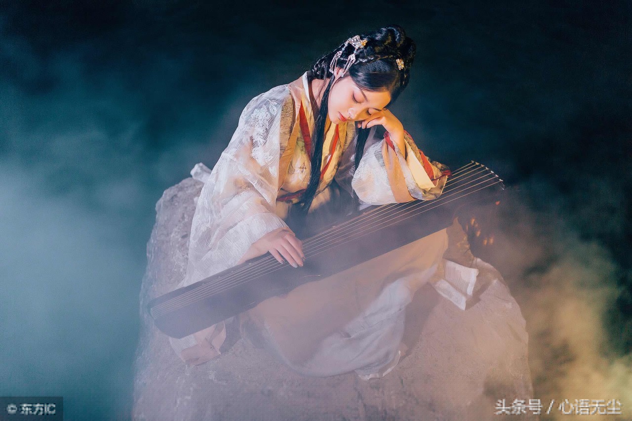 赏花赏月赏秋香的上一句是什么（赏花赏月赏秋香原句）