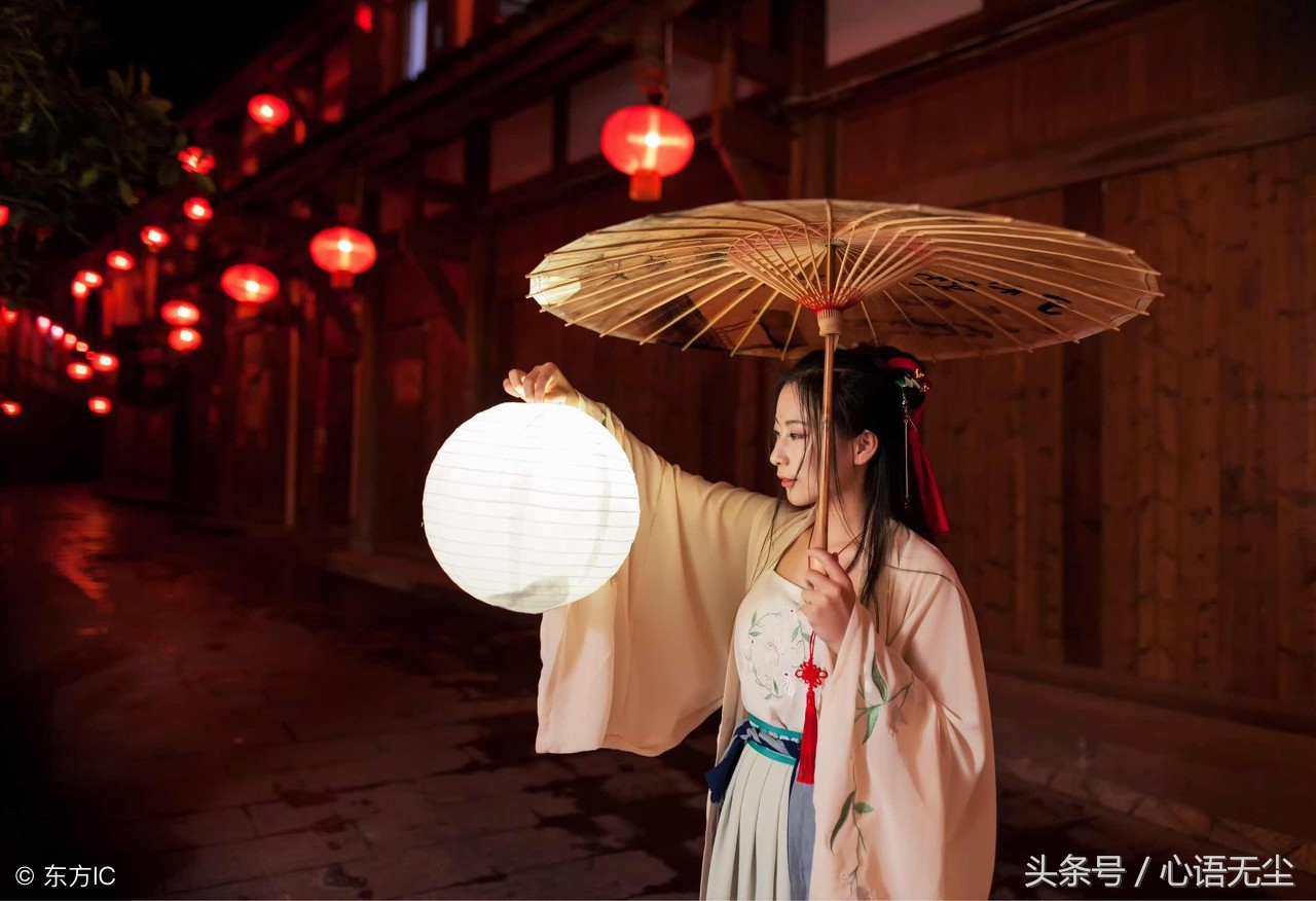赏花赏月赏秋香的上一句是什么（赏花赏月赏秋香原句）