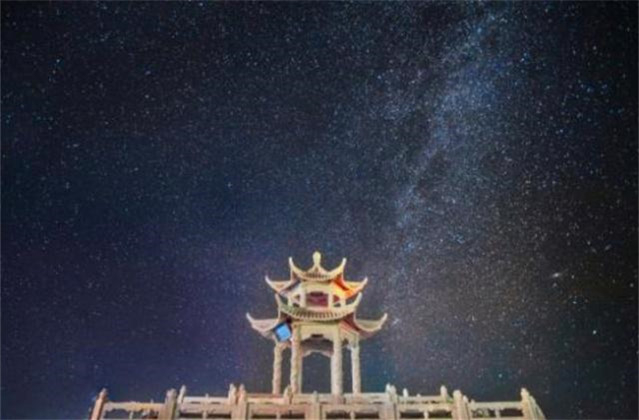 瀑布古诗有哪些（赞美瀑布的诗句欣赏）