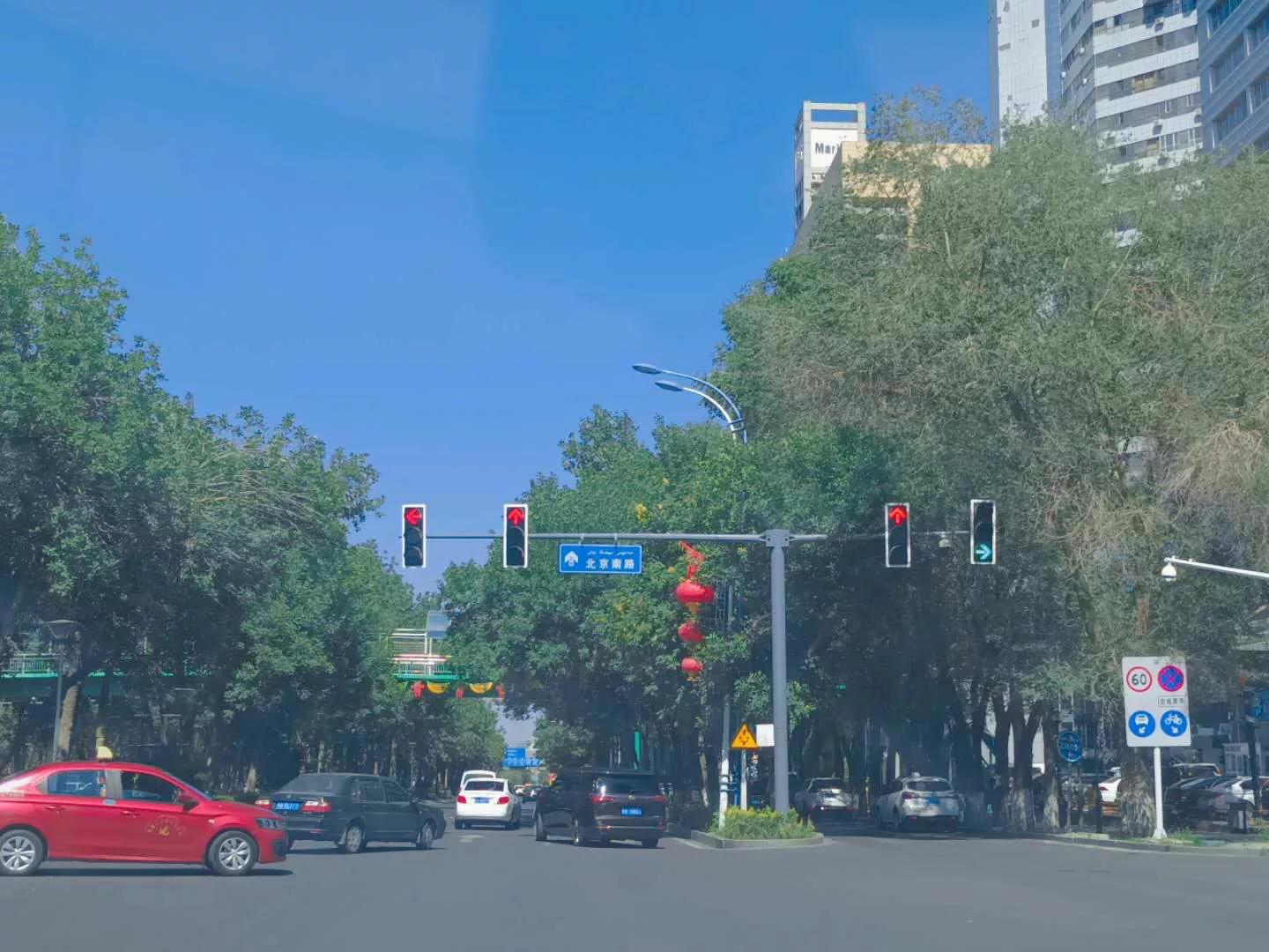 人物景物描写美段摘抄（摘抄写人写景的优美句子）