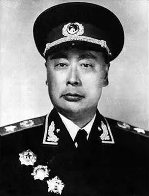 革命诗词有哪些（传承红色革命精神诗词）