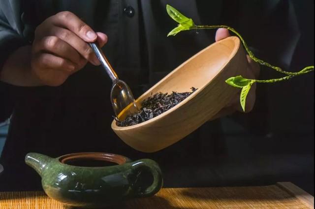 关于喝茶的诗句（最高境界的茶道诗句）