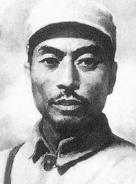 革命烈士的诗歌有哪些（缅怀革命先烈的现代诗歌）