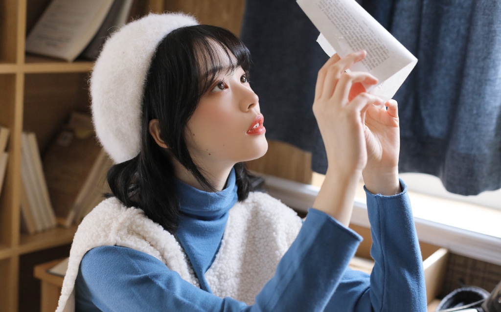 赞美女人漂亮的句子（夸女人的话简短精辟）