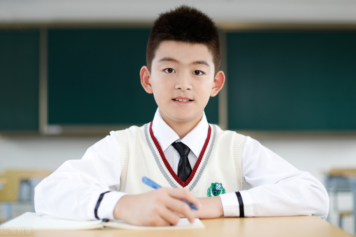 初中自我评价应该怎么写（学生自我评价范文）