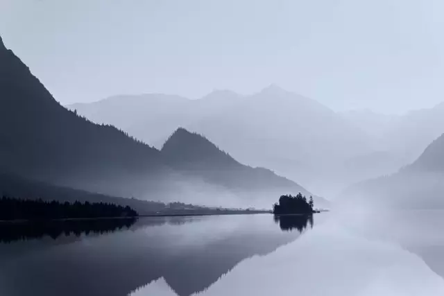 古代名诗名句大全（美到窒息的古典诗句鉴赏）