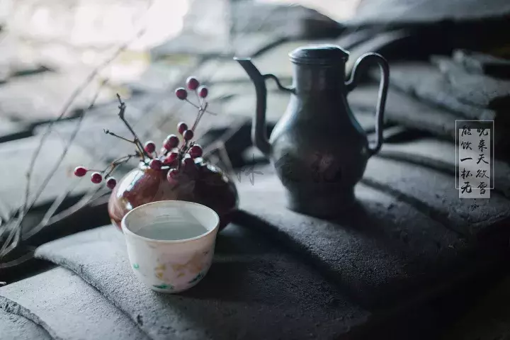 晚来天欲雪能饮一杯无全诗（关于描写冬天的诗句古诗）