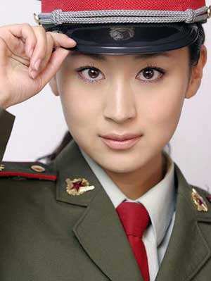 对女性巾帼的赞美诗句（歌颂女性巾帼的名言）
