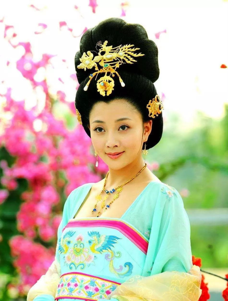 杨贵妃的诗有哪些（关于杨贵妃的千古名句鉴赏）