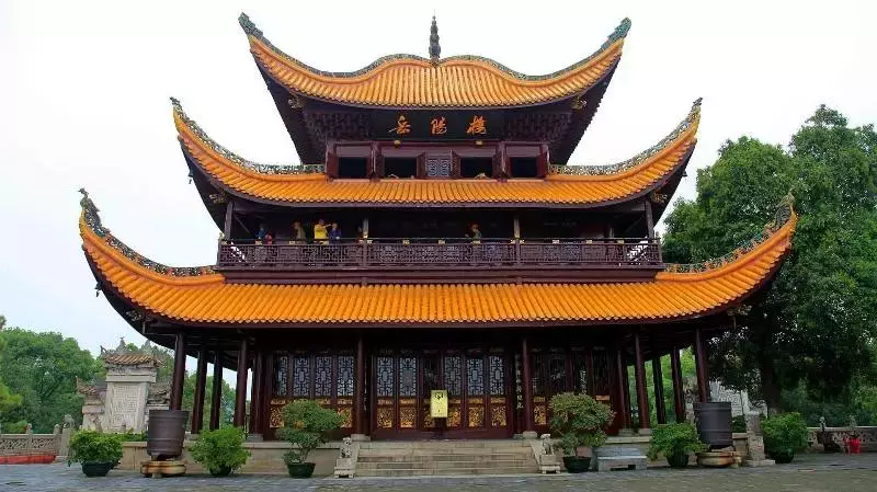 亭台楼阁的意思是什么（亭台楼阁的寓意和象征）