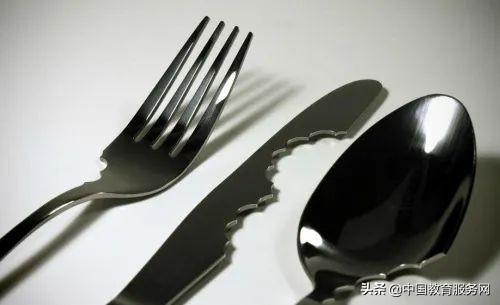 饥不择食的意思是什么意思（饥不择食的意思解释）