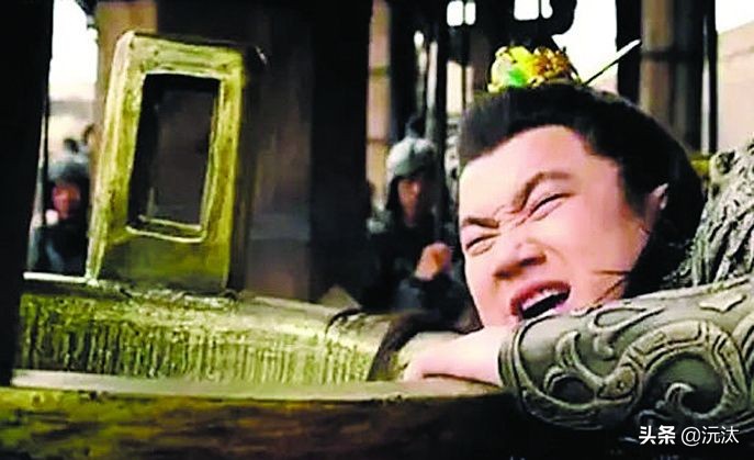 人声鼎沸的鼎是什么意思（人声鼎沸的鼎是什么意思解释）