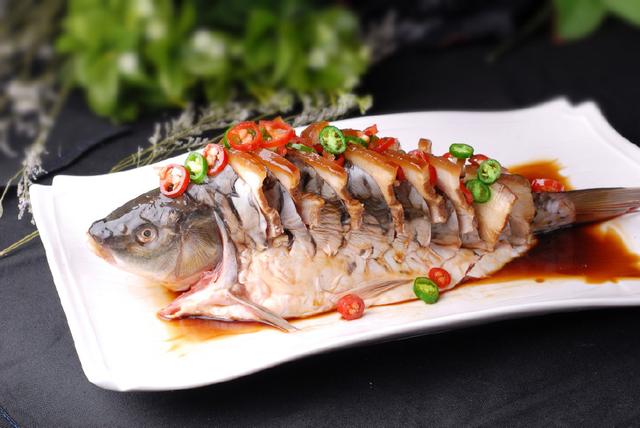 关于吃的诗句古诗词（吃美食让人开心的诗句）