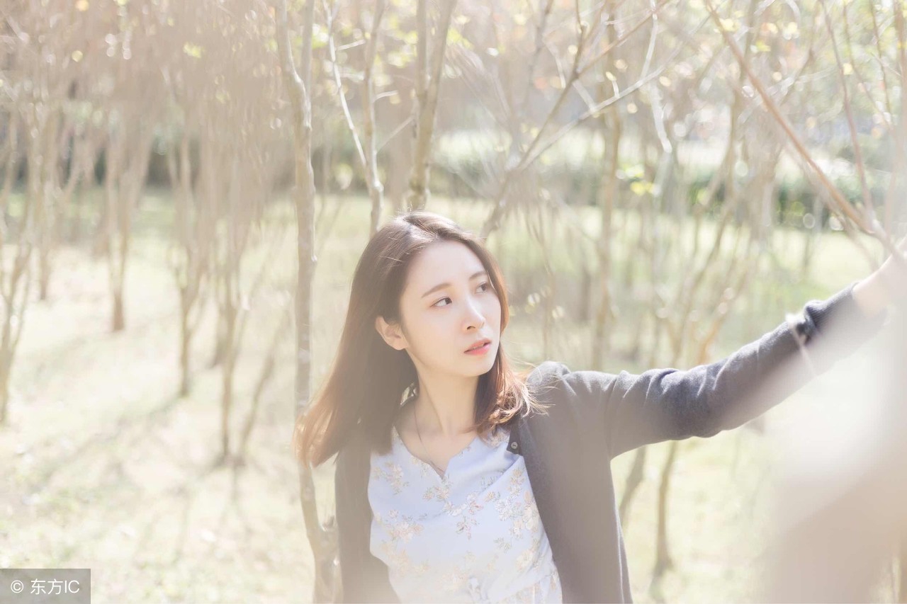形容女人气质的句子（赞美女人漂亮的句子）