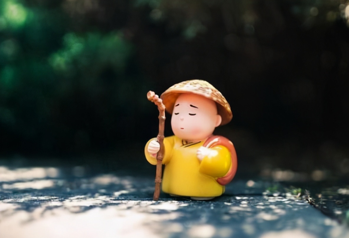 狗嘴里吐不出象牙（类似狗嘴吐不出象牙的俗语）