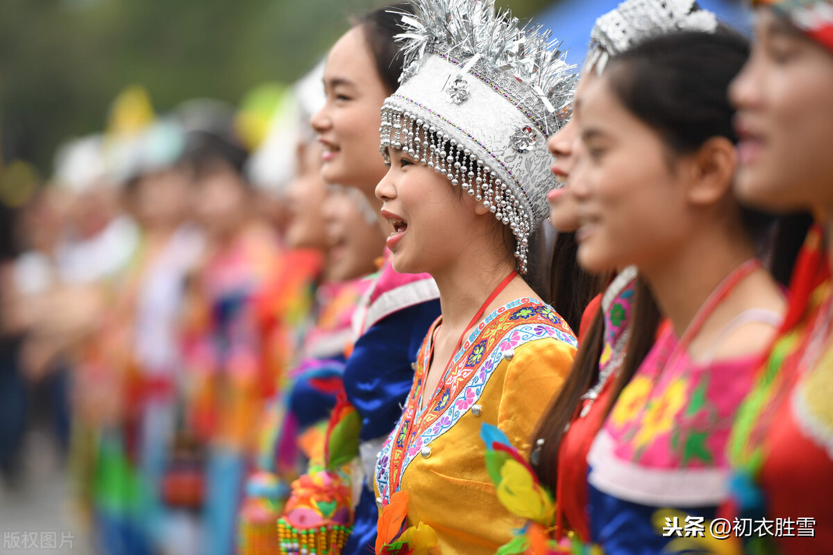 妇女节的诗歌简短（关于妇女节的古诗大全集）