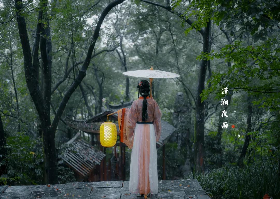 表达思念情人的诗句（思念情人的经典短句）