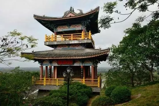 亭台楼阁的意思是什么（亭台楼阁的寓意和象征）