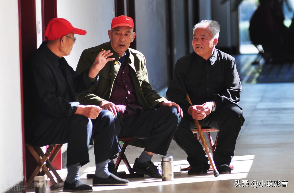 打油诗搞笑幽默风趣（幽默风趣顺口溜打油诗）
