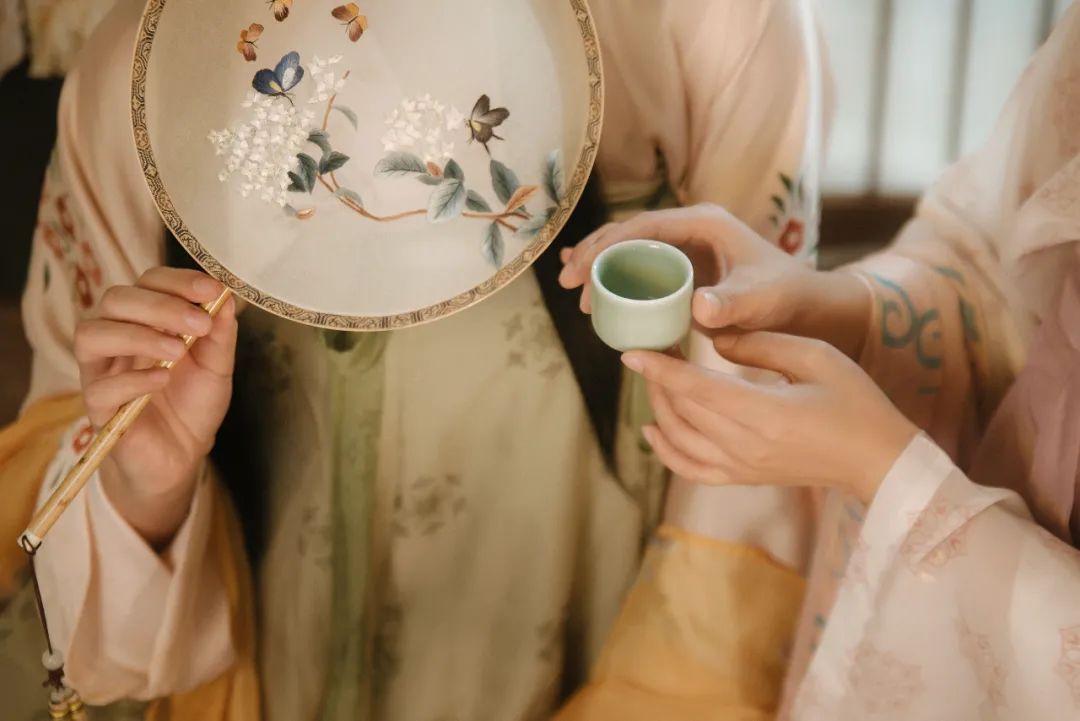 喝酒的诗句经典句子（关于醉酒的唯美句子）