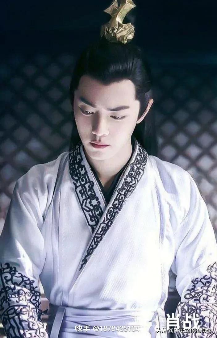 形容男人帅气有魅力的句子（男人稳重成熟说说短句）