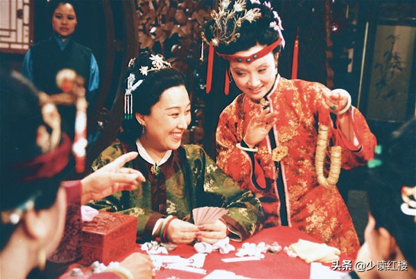 关于红楼梦赏析（红楼梦原文摘抄加赏析）