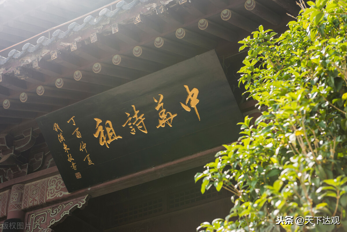 天问表达了什么情感（屈原天问原文及翻译经典部分）