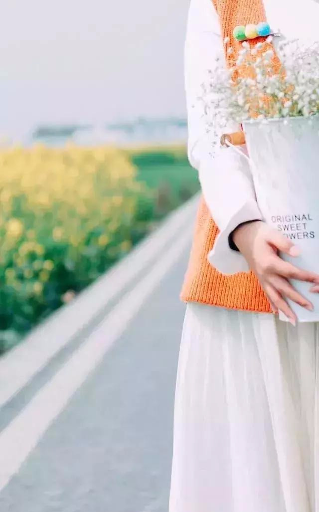 伤感堕落个性签名（自我堕落的伤感句子）