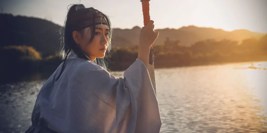 积极向上的句子励志（励志人心努力向上的句子）