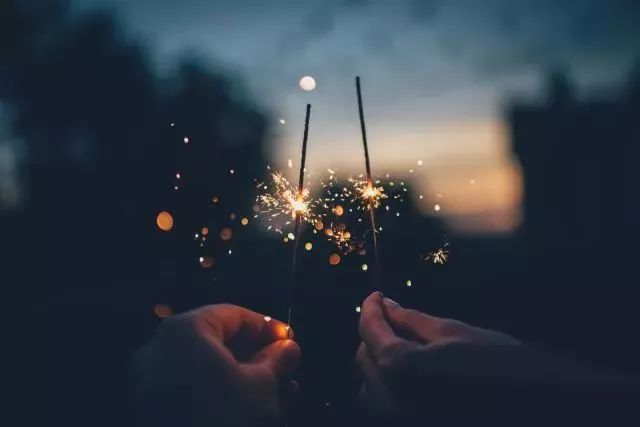 情人节诗句有哪些（情人节句子经典语录）