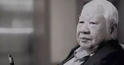 洛夫的诗歌特点是什么（洛夫的经典诗赏析）
