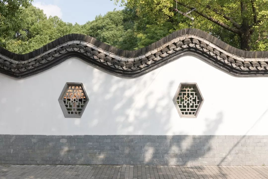 关于读书的诗歌有哪些（关于爱读书的优美句子摘抄）
