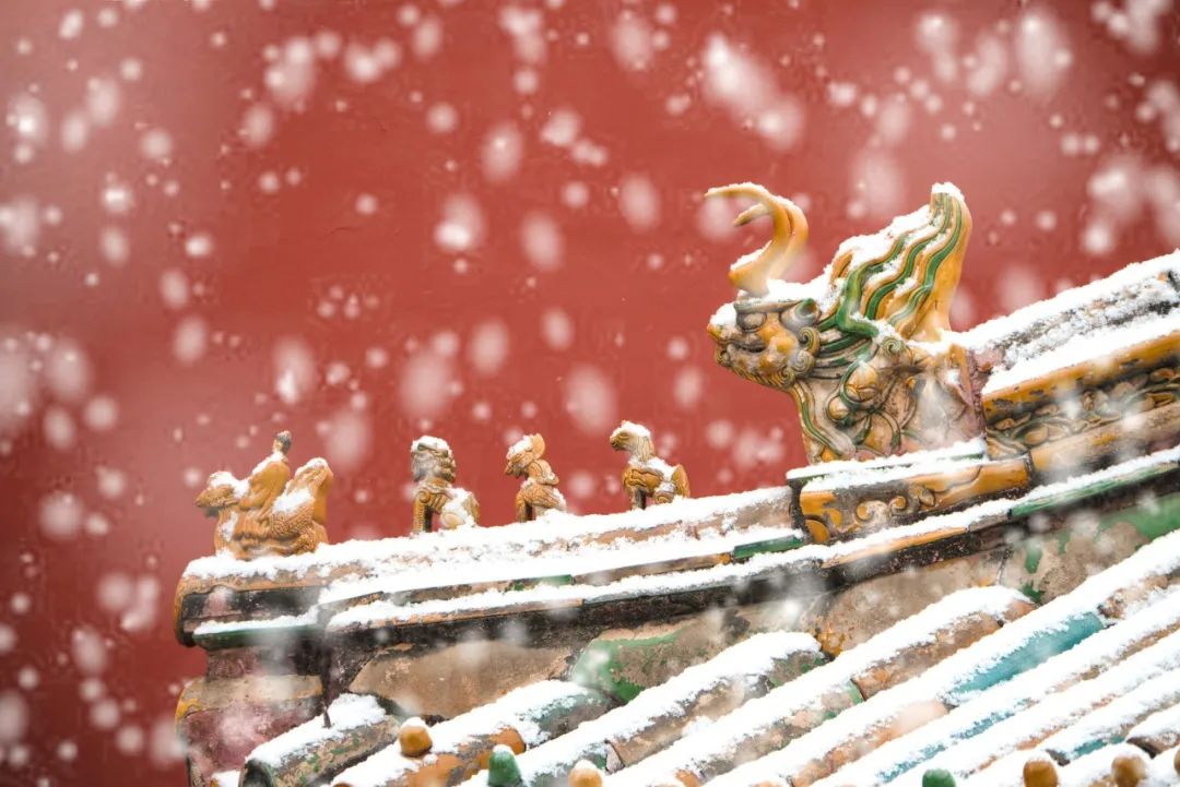 天气冷了关心的话短语（天气转冷的简短问候语）