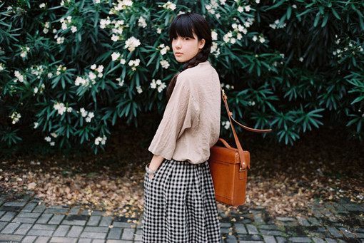女生伤感个性签名（忧伤的个性签名女生）