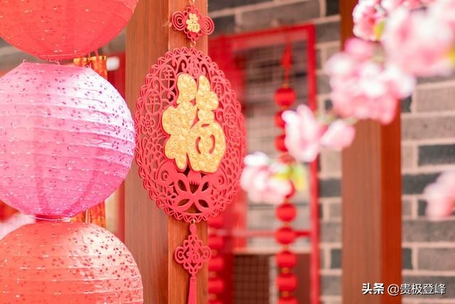 庆新年的诗句有哪些（描写春节的诗句佳句）
