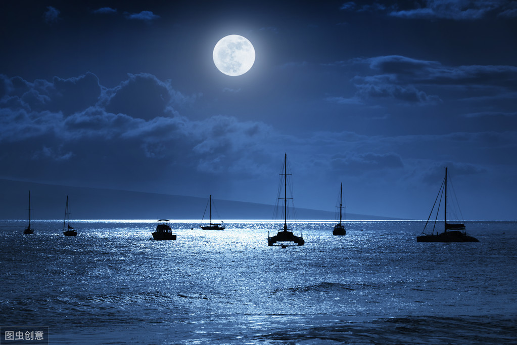 关于大海的诗句唯美（描写大海景色的句子欣赏）